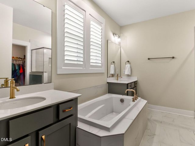 23 Whitehall Drive, Pittsboro, NC 27312