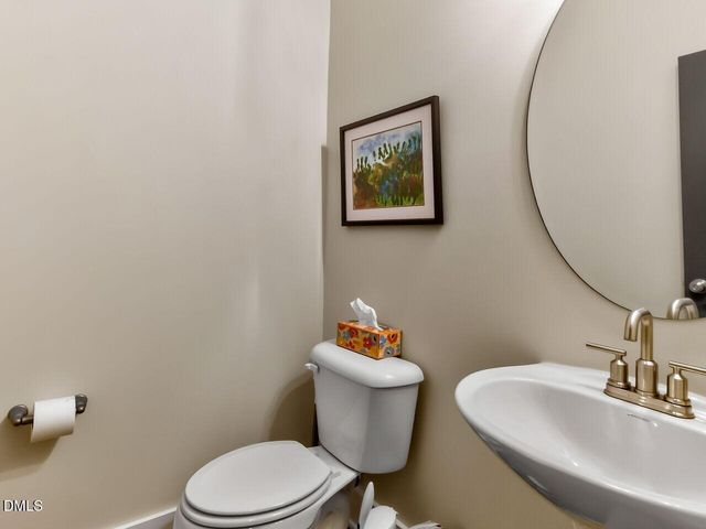 23 Whitehall Drive, Pittsboro, NC 27312