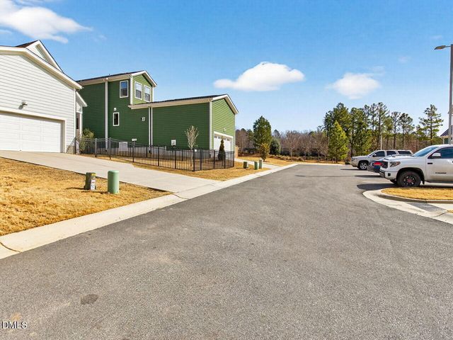 23 Whitehall Drive, Pittsboro, NC 27312