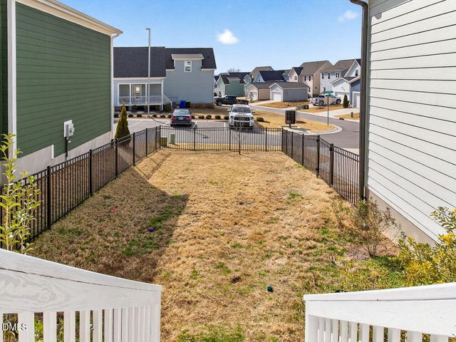 23 Whitehall Drive, Pittsboro, NC 27312