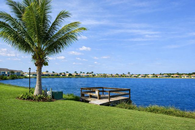 3206 S Lakeview Circle 1101, Fort Pierce, FL 34949