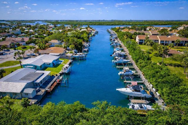 3206 S Lakeview Circle 1101, Fort Pierce, FL 34949