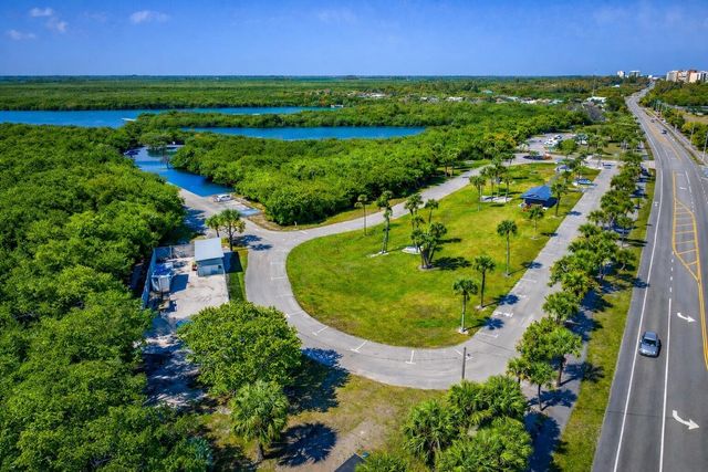 3206 S Lakeview Circle 1101, Fort Pierce, FL 34949