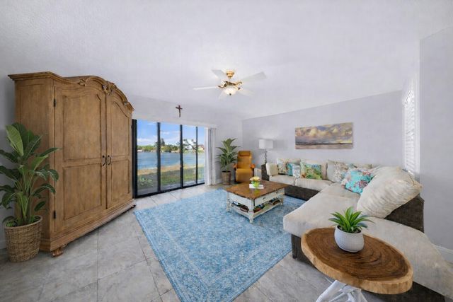 3206 S Lakeview Circle 1101, Fort Pierce, FL 34949