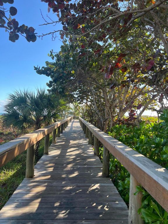 3206 S Lakeview Circle S 1101, Fort Pierce, FL 34949