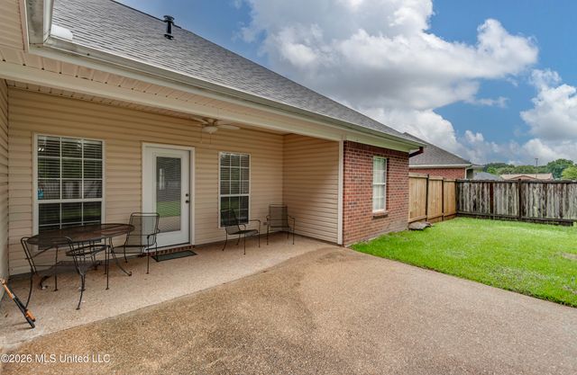6 Old Bridge Cove, Byram, MS 39272