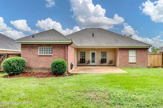 6 Old Bridge Cove, Byram, MS 39272