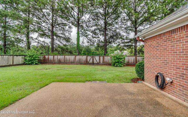 6 Old Bridge Cove, Byram, MS 39272