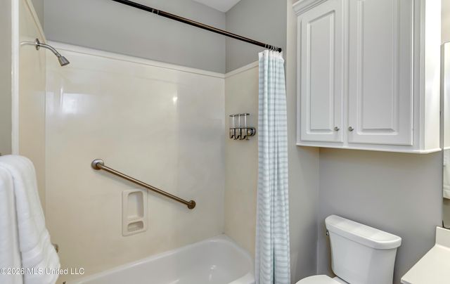 6 Old Bridge Cove, Byram, MS 39272