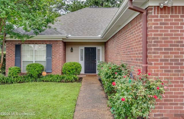 6 Old Bridge Cove, Byram, MS 39272