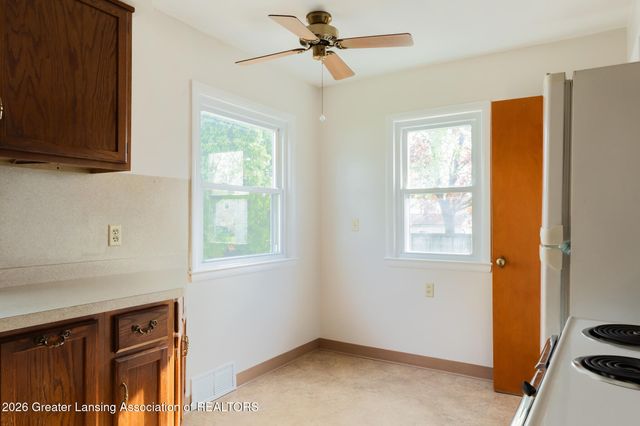1916 Victor Avenue, Lansing, MI 48910