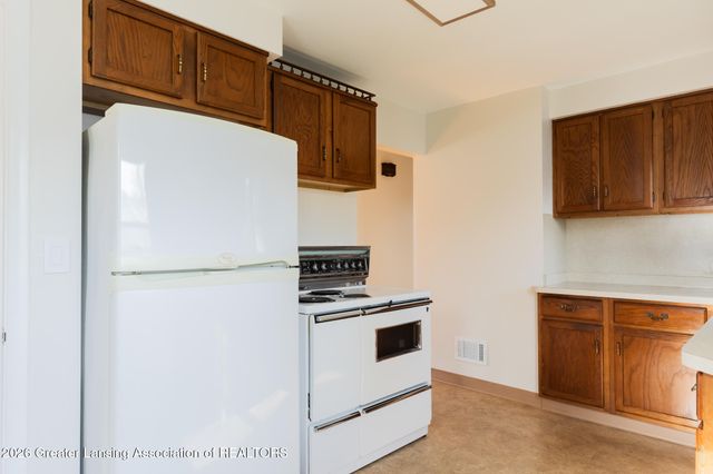 1916 Victor Avenue, Lansing, MI 48910