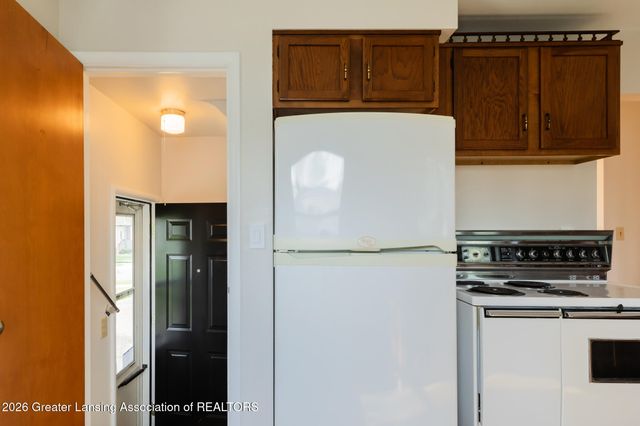 1916 Victor Avenue, Lansing, MI 48910