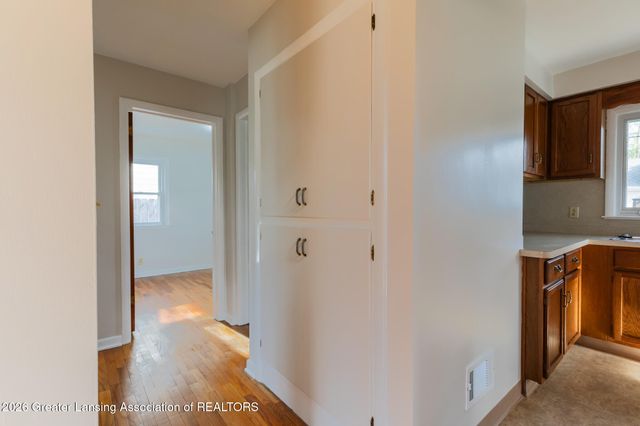 1916 Victor Avenue, Lansing, MI 48910