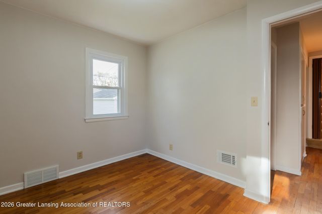 1916 Victor Avenue, Lansing, MI 48910