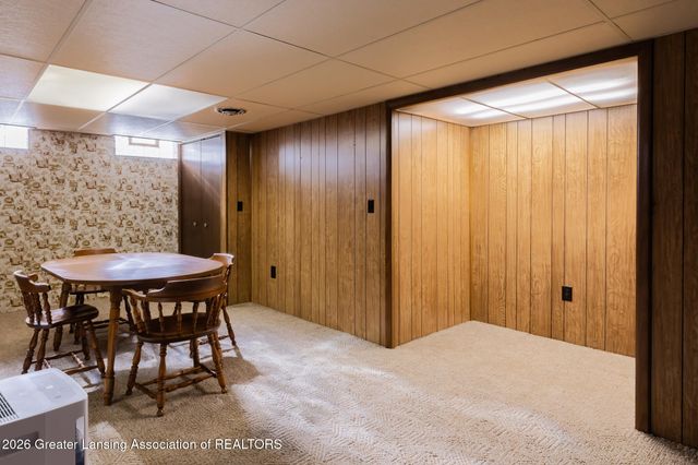 1916 Victor Avenue, Lansing, MI 48910