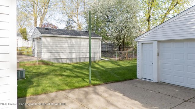 1916 Victor Avenue, Lansing, MI 48910