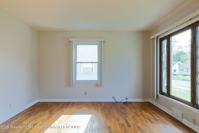 1916 Victor Avenue, Lansing, MI 48910