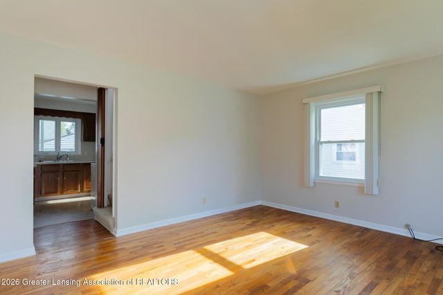 1916 Victor Avenue, Lansing, MI 48910