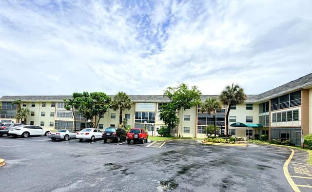 5180 E Sabal Palm Boulevard 228, Tamarac, FL 33319