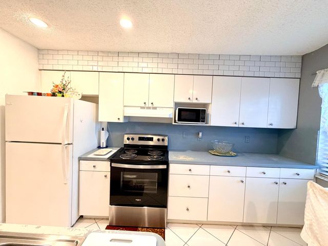 5180 E Sabal Palm Boulevard 228, Tamarac, FL 33319