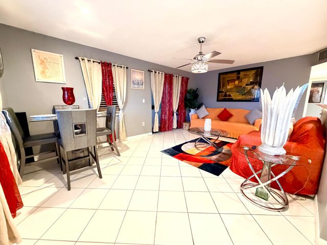 5180 E Sabal Palm Boulevard 228, Tamarac, FL 33319