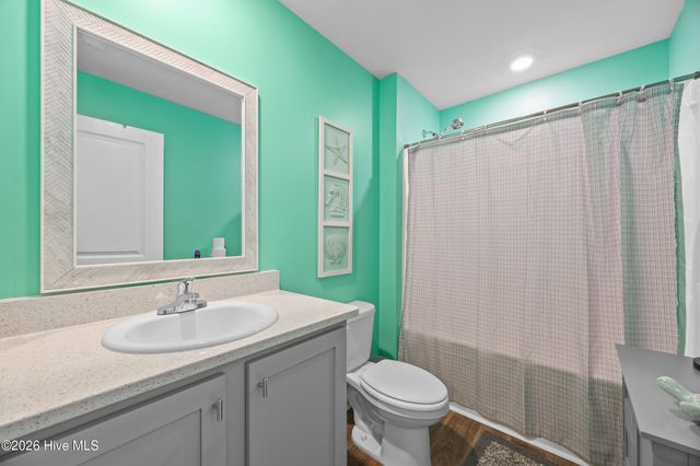 200 Sunshine Drive, Holly Ridge, NC 28445