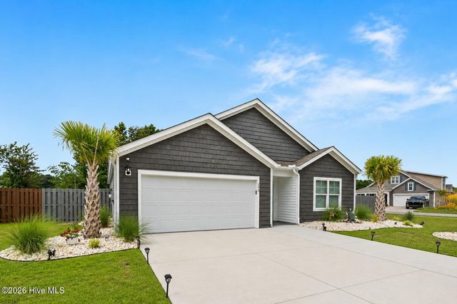 200 Sunshine Drive, Holly Ridge, NC 28445
