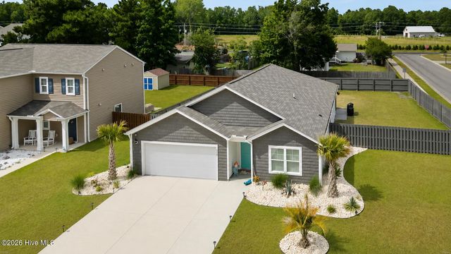 200 Sunshine Drive, Holly Ridge, NC 28445