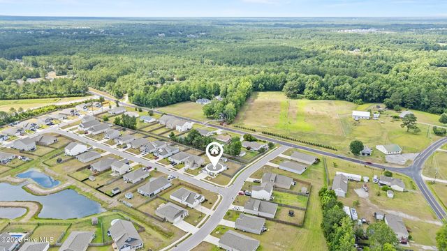 200 Sunshine Drive, Holly Ridge, NC 28445