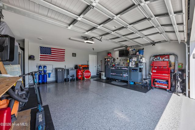 200 Sunshine Drive, Holly Ridge, NC 28445