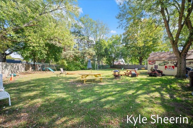 4104 Jefferson Avenue, Wyoming, MI 49548