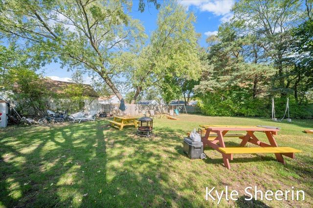 4104 Jefferson Avenue, Wyoming, MI 49548