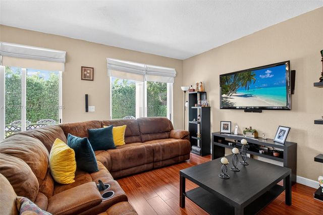 11294 NW 66 ST, Doral, FL 33178