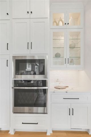 7938 Millridge Street, Shawnee, KS 66220