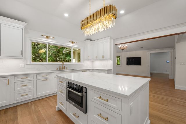 80 Doublet Hill Rd, Weston, MA 02493