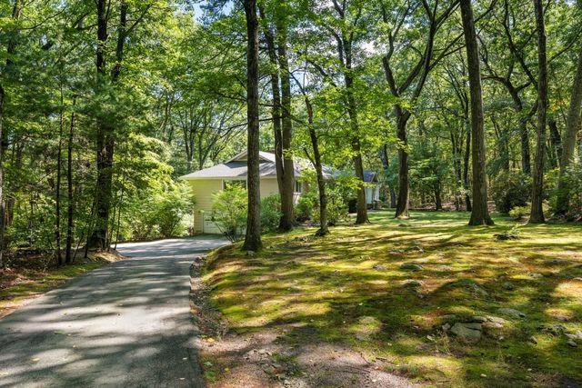 80 Doublet Hill Rd, Weston, MA 02493