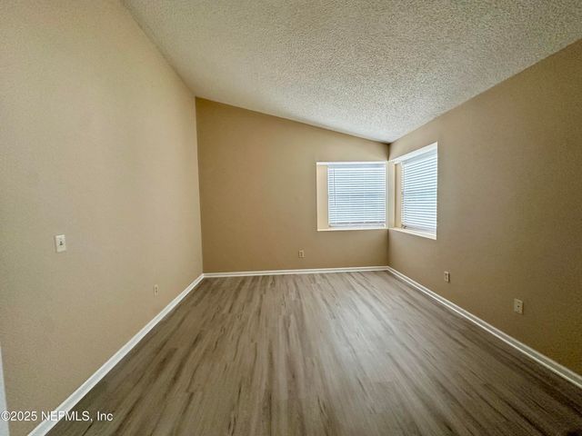 8828 TOWNSQUARE Drive S, Jacksonville, FL 32216