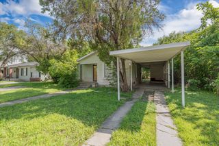 1105 Spring Branch Street, Beverly Hills, TX 76711