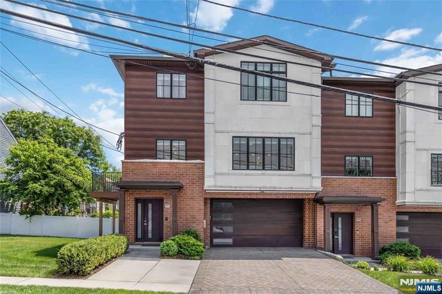 80 Homestead Avenue A, Palisades Park, NJ 07650