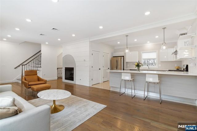 80 Homestead Avenue A, Palisades Park, NJ 07650