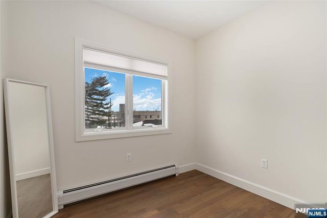 80 Homestead Avenue A, Palisades Park, NJ 07650