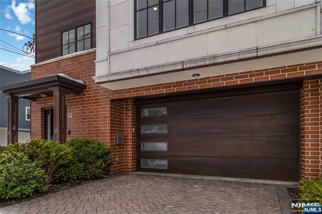 80 Homestead Avenue A, Palisades Park, NJ 07650