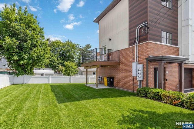 80 Homestead Avenue A, Palisades Park, NJ 07650