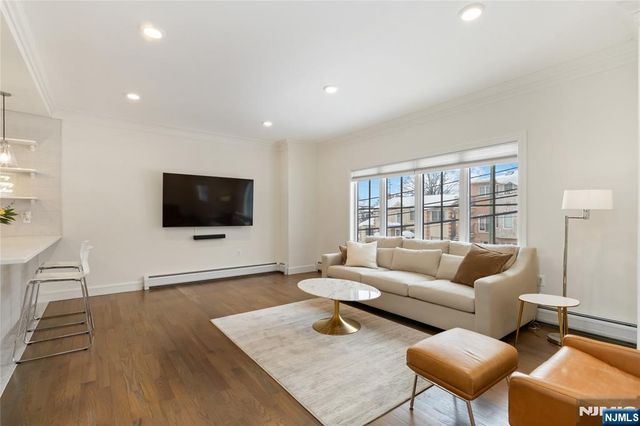 80 Homestead Avenue A, Palisades Park, NJ 07650