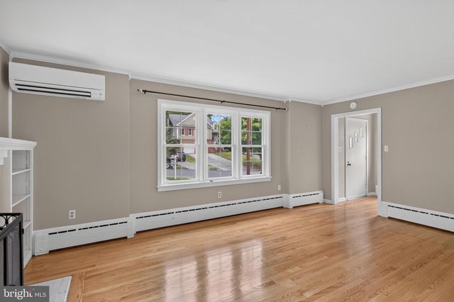1306 VANCERIGHT CIR, Winchester, VA 22601