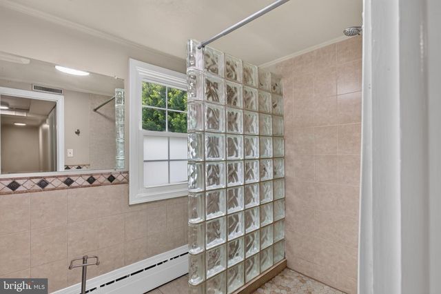 1306 VANCERIGHT CIR, Winchester, VA 22601