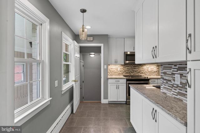 1306 VANCERIGHT CIR, Winchester, VA 22601