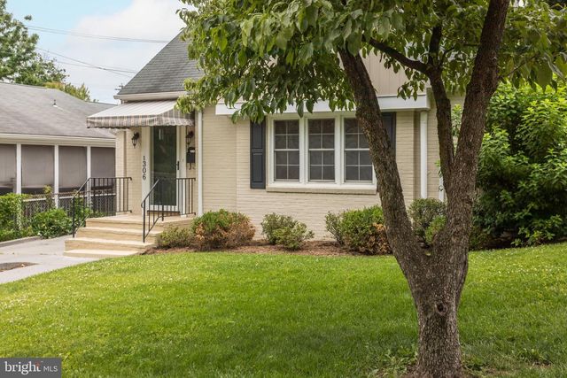 1306 VANCERIGHT CIR, Winchester, VA 22601