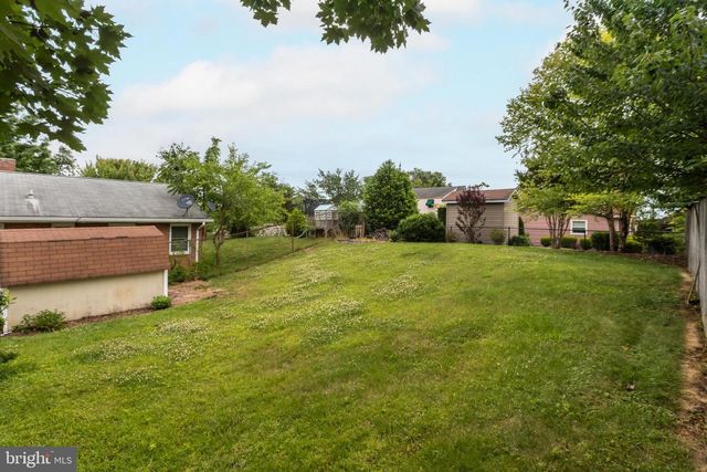 1306 VANCERIGHT CIR, Winchester, VA 22601